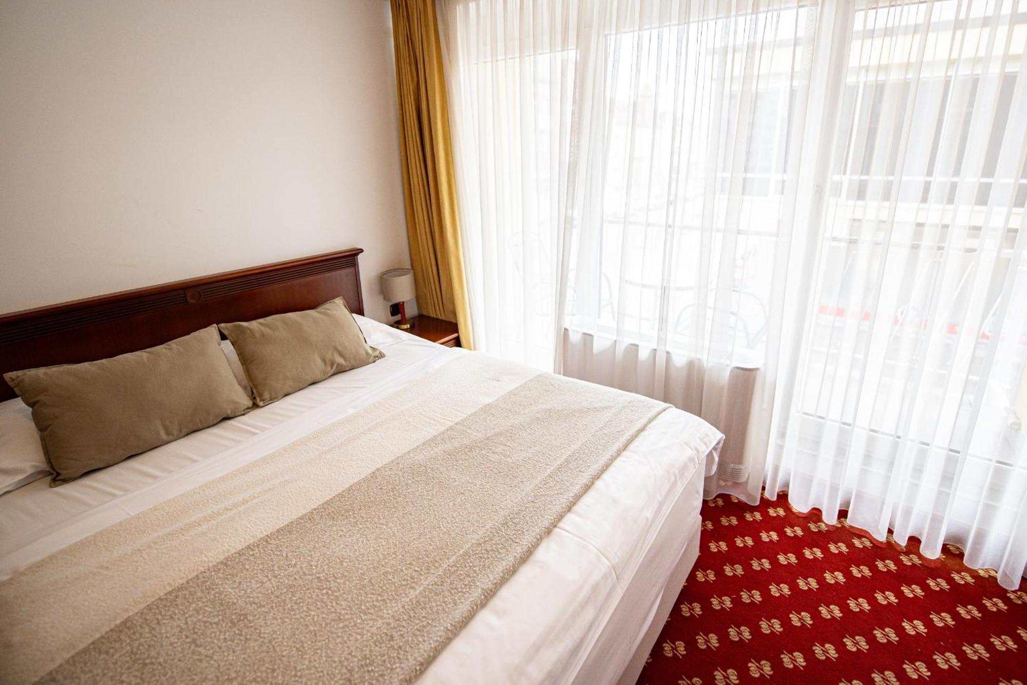 Hotel Zvezda มูร์สกา โซโบตา ภายนอก รูปภาพ